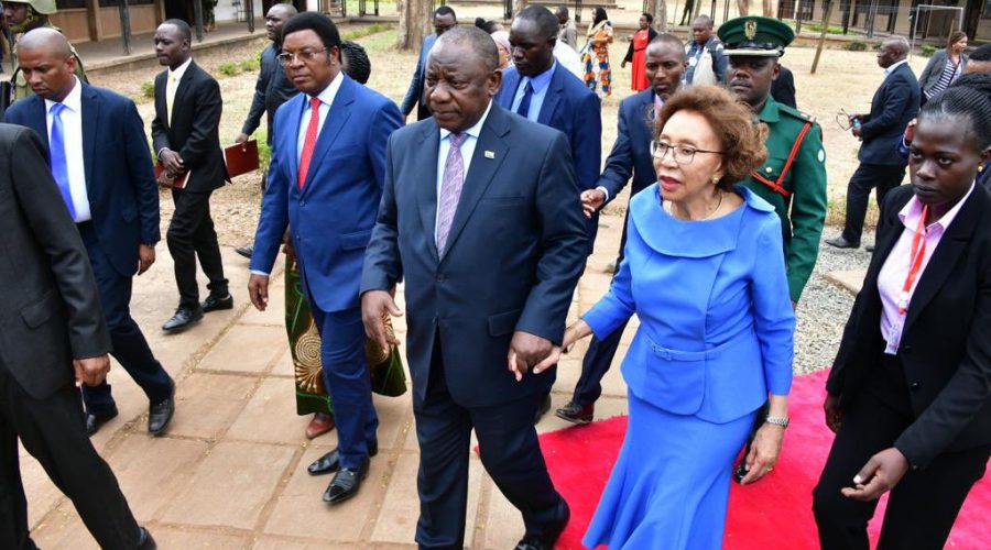 president ramaphosa arriving at mazimbu campus